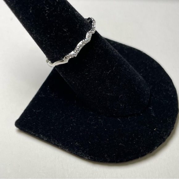 Elegant Silver Tone Cubic Zirconia Wave Ring Size 7.5 - Picture 4 of 5